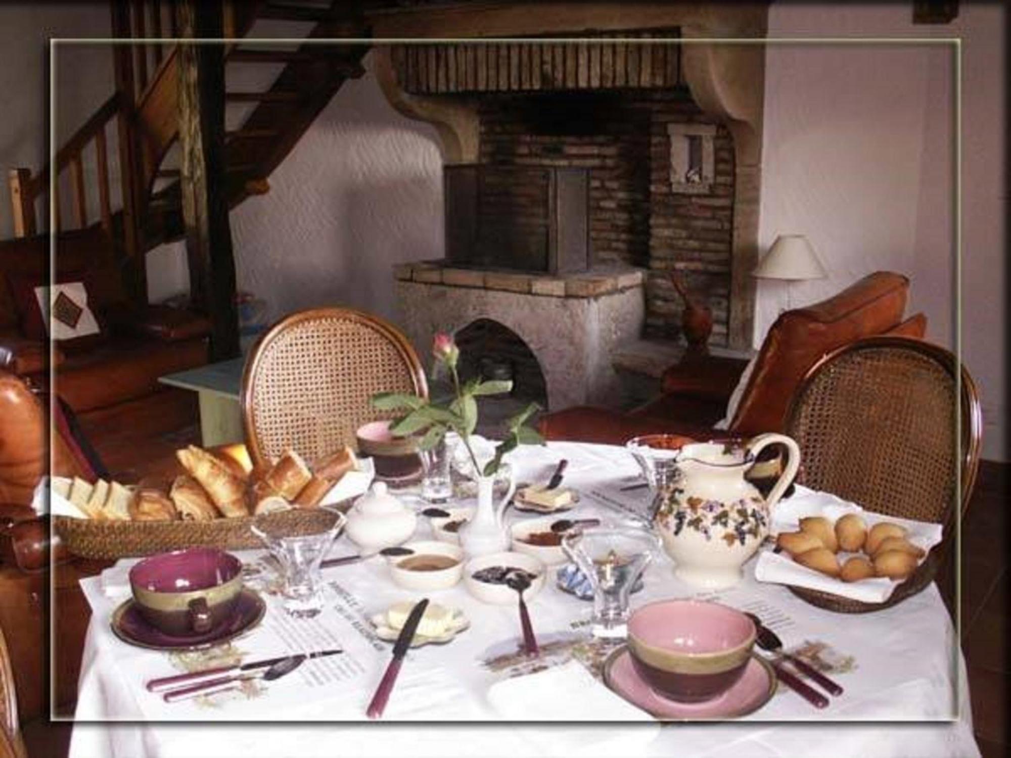 拉克华萨布里住宿加早餐旅馆 Quincié-en-Beaujolais 外观 照片